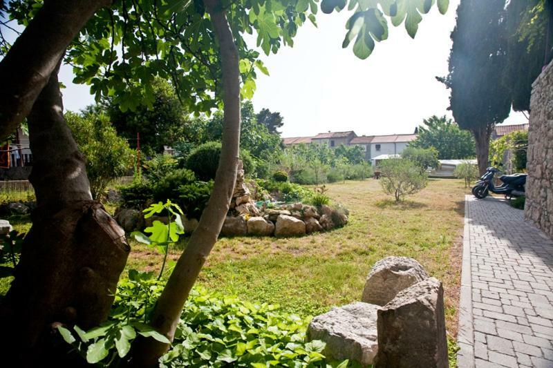 Pape Punat Apartmani I Sobe Exterior foto